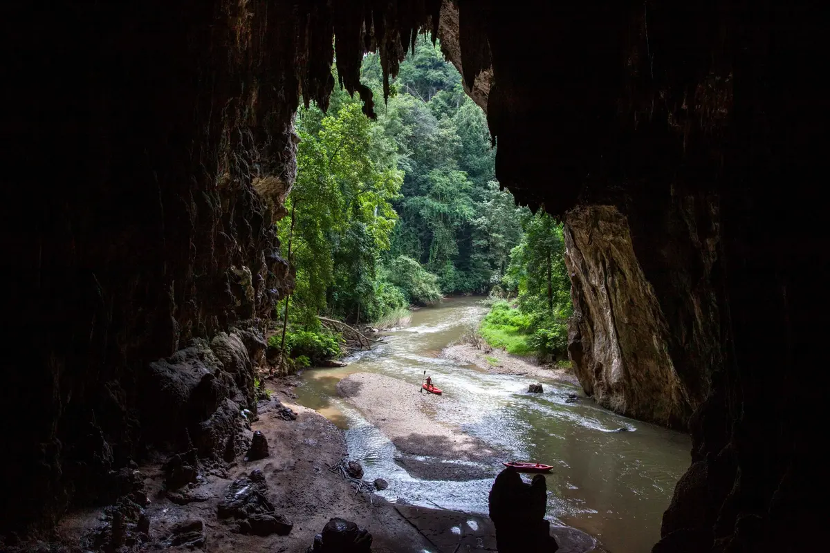 The huge entrance of Tham Nam Lod cave